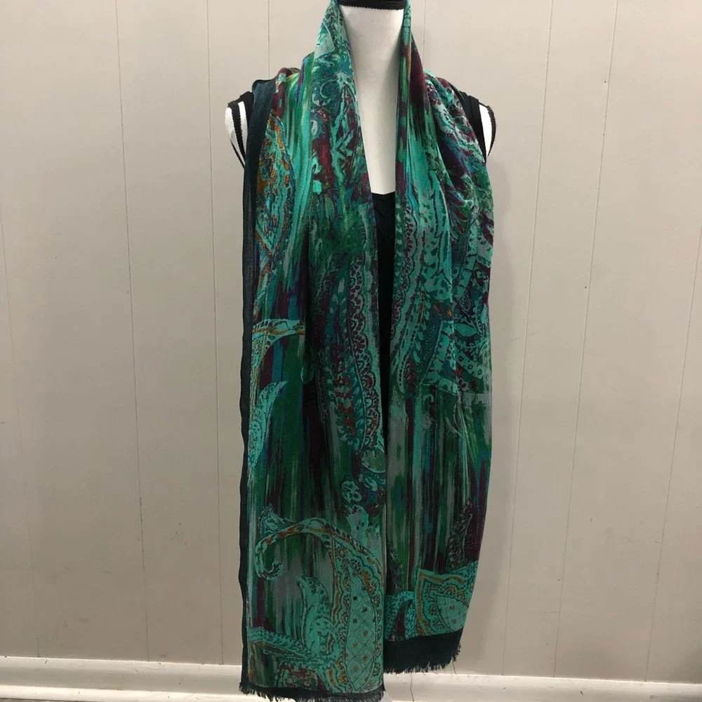 Lightweight Green Paisley Blanket Scarf/Wrap/Shawl - Picture 4 of 15